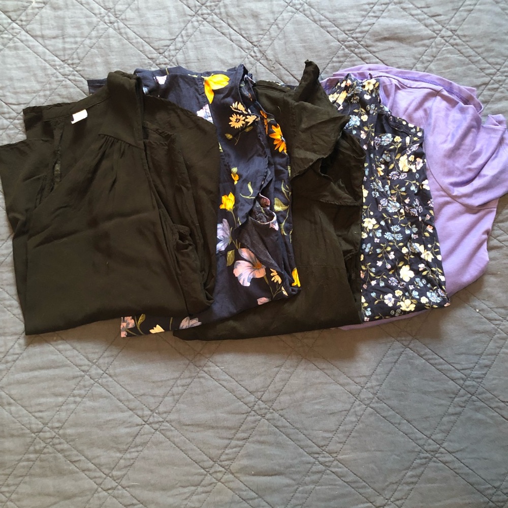 5/35$ old navy tops all size L